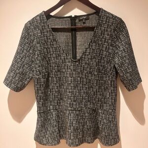 Lord & Taylor Textured Peplum Top – Black & Ivory – Size Medium